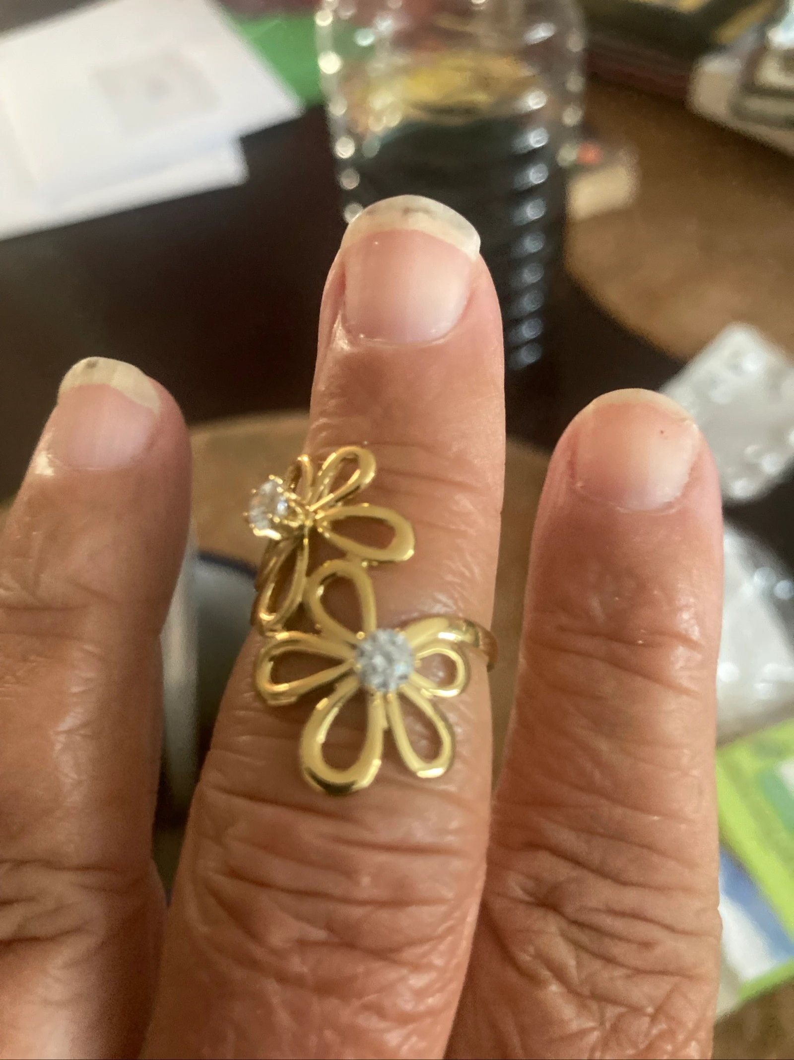 Très jolie bague 
